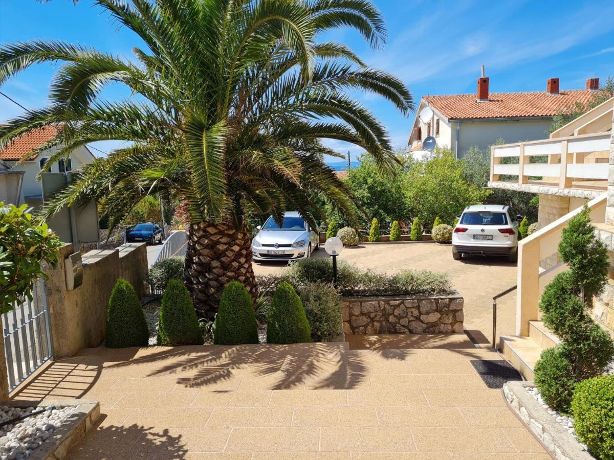 Apartments With A Parking Space Lun, Pag - 4062 Экстерьер фото