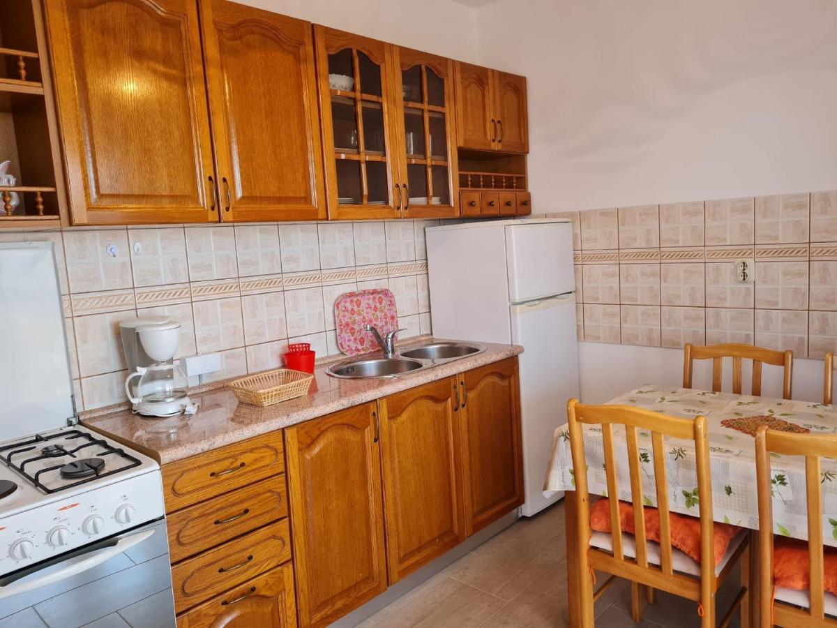 Apartments With A Parking Space Lun, Pag - 4062 Экстерьер фото